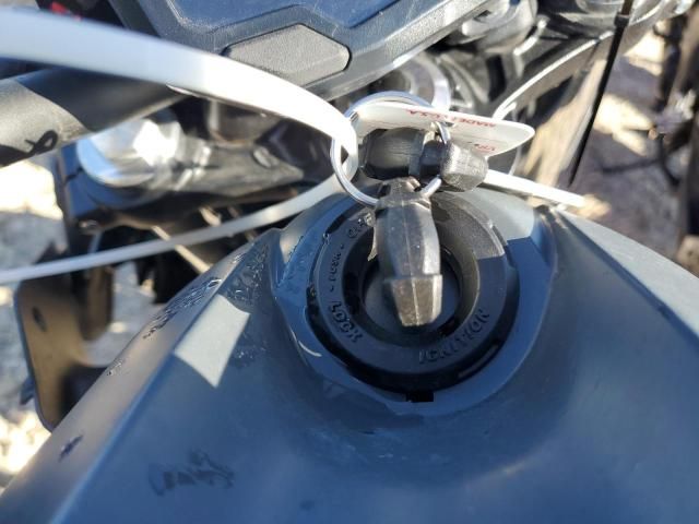 2025 Kawasaki ER650 P