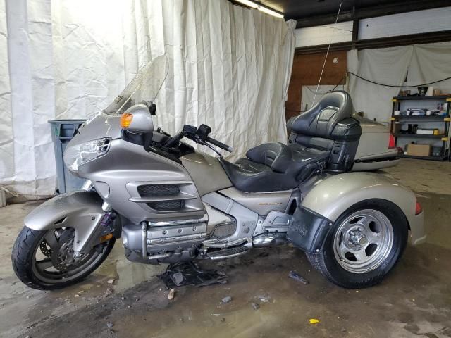 2002 Honda GL1800