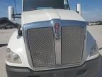 2017 Kenworth T680 Semi Truck