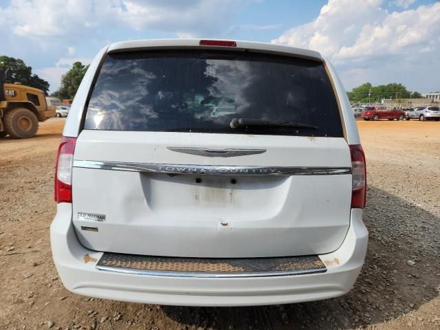 2014 Chrysler Town & Country Touring