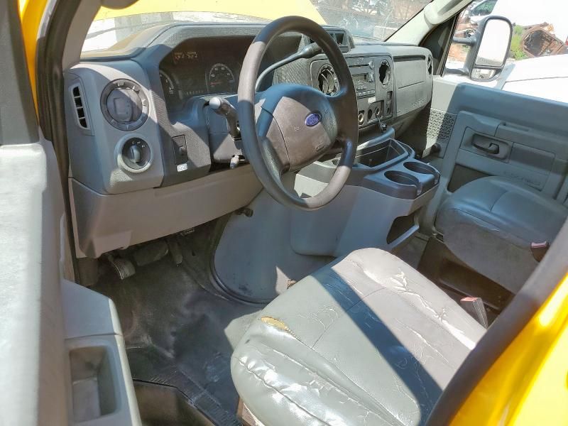 2012 Ford Econoline-Expeditor Truck