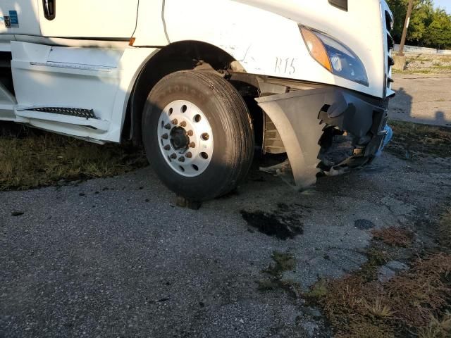 2019 Freightliner Cascadia 126 Semi Truck