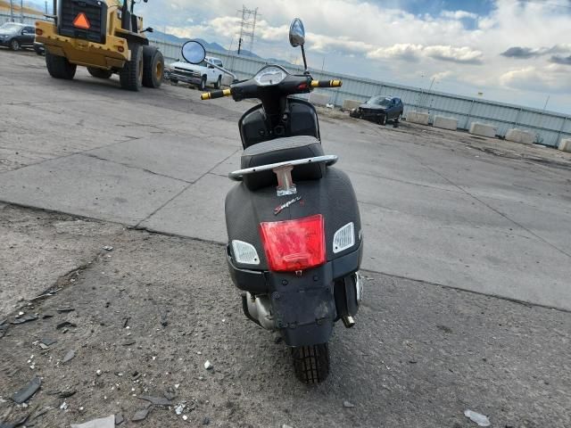 2013 Vespa GTS 300 Super