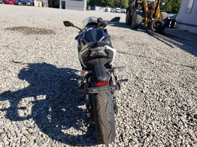 2022 Kawasaki EX650 N