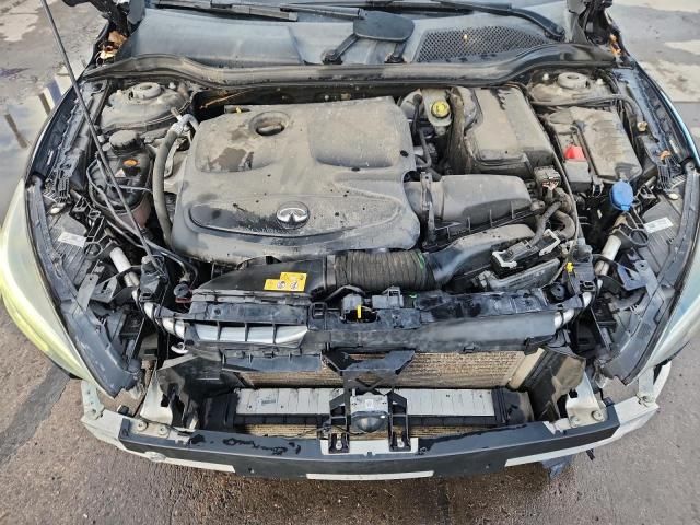 2017 Infiniti QX30 Base