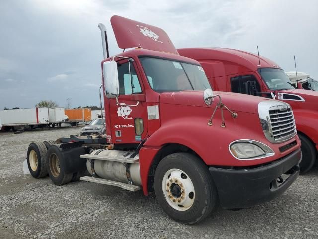 2009 Freightliner Columbia Semi Truck