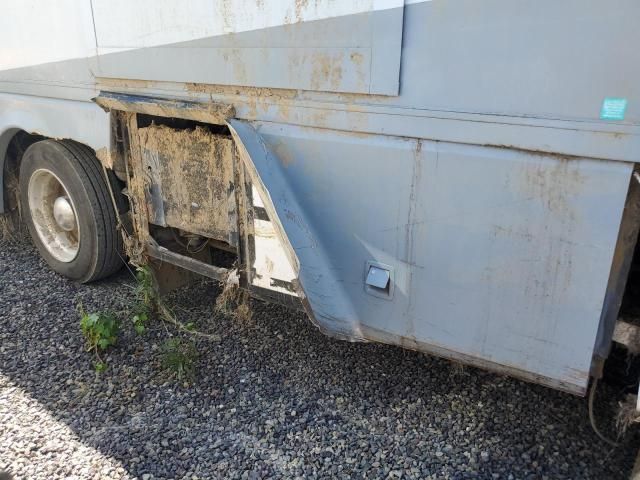 2000 Monaco 2000 Roadmaster Rail Dyanaster