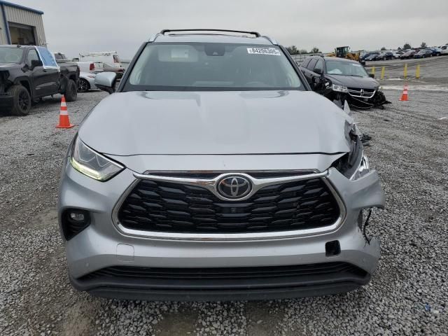 2022 Toyota Highlander Limited