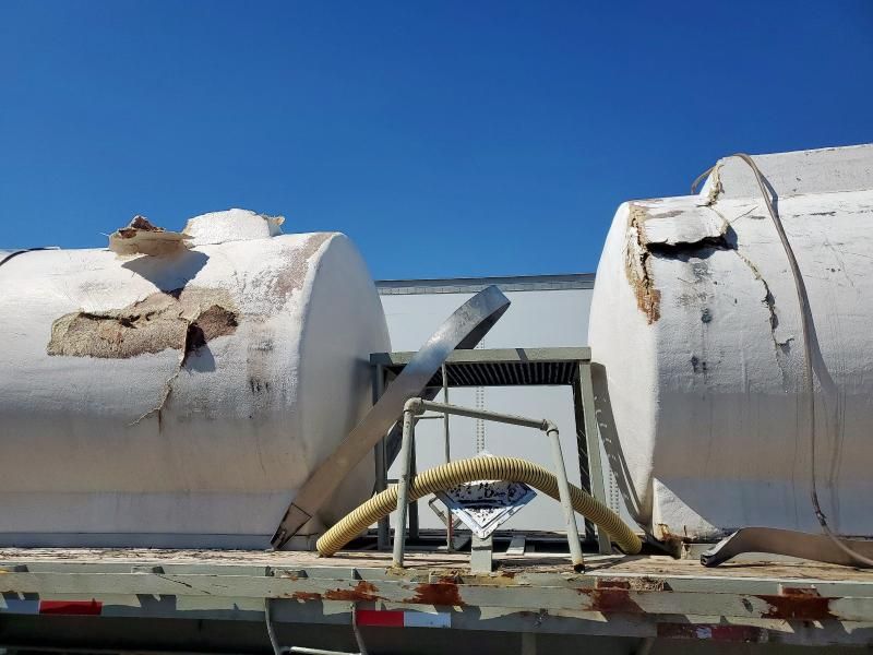 1984 Lufkin Flatbed Trailer With Tank