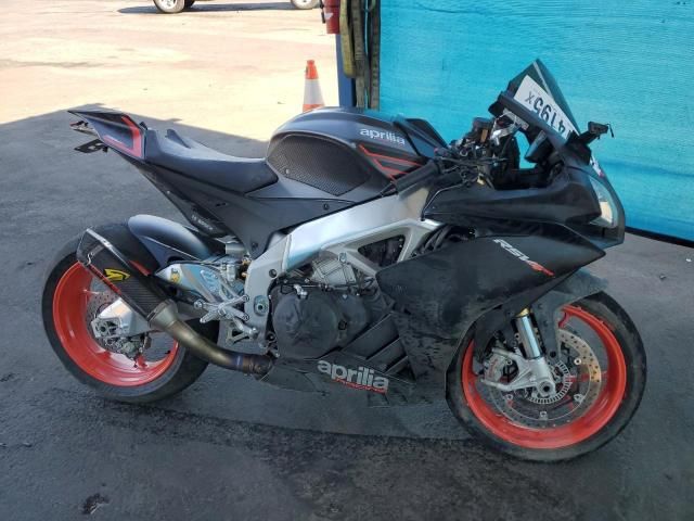 2016 Aprilia RSV4 RF