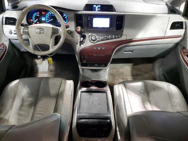 2013 Toyota Sienna XLE