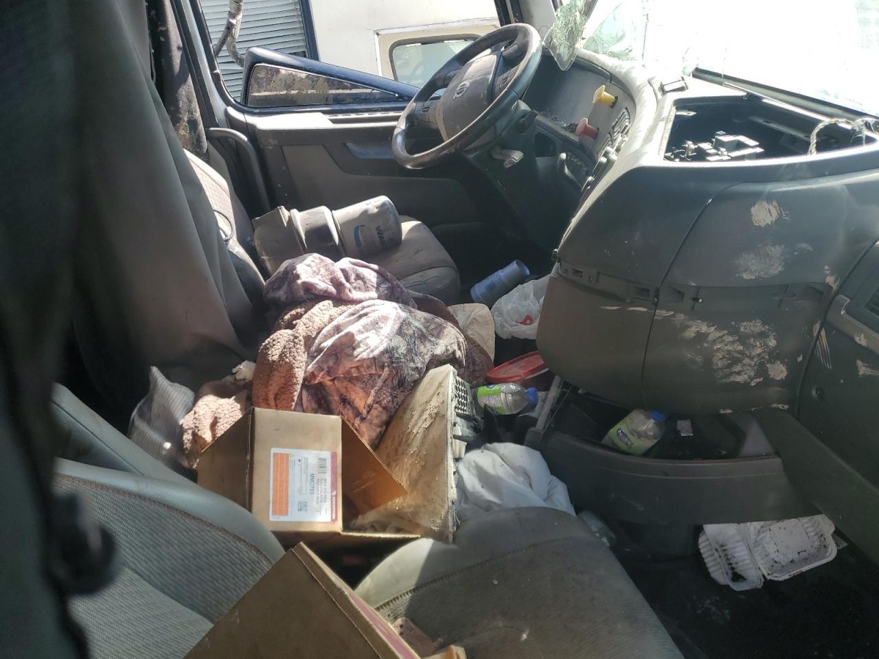 2022 Volvo VN VNL-Trucks