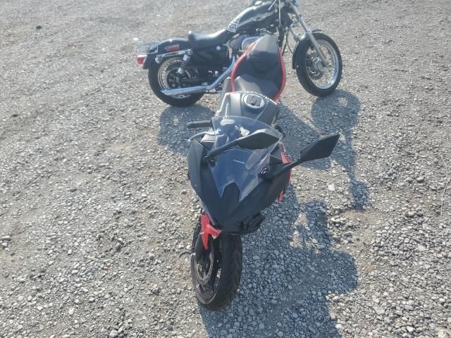 2025 Kawasaki EX500