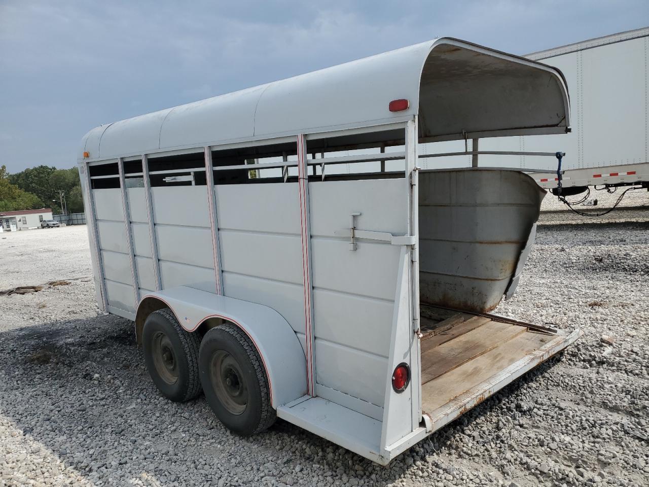 1989 Calico Horse Trai-Livestock Trailer