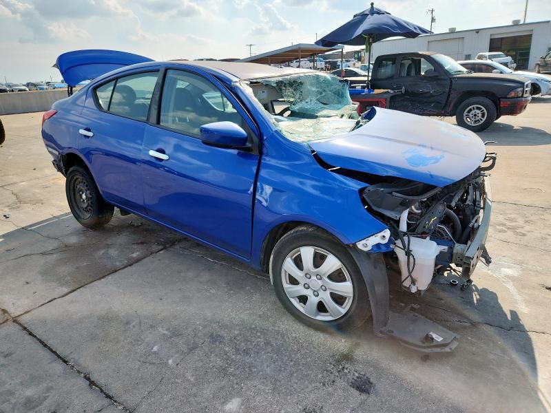 2016 Nissan Versa S