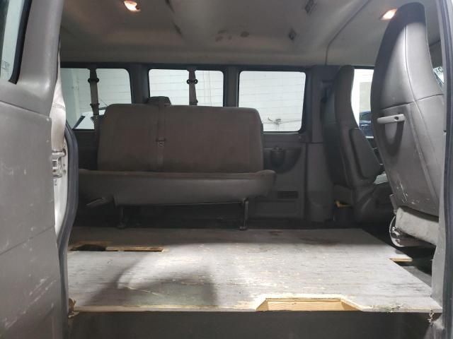 2017 Chevrolet Express G3500 LT