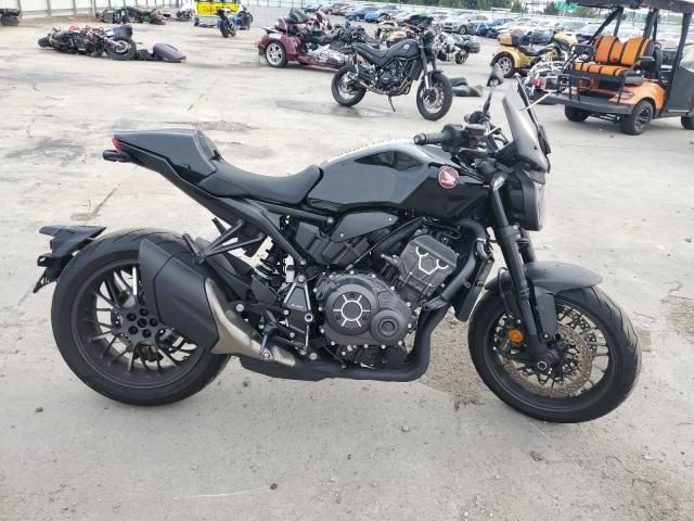 2023 Honda CB1000 RA