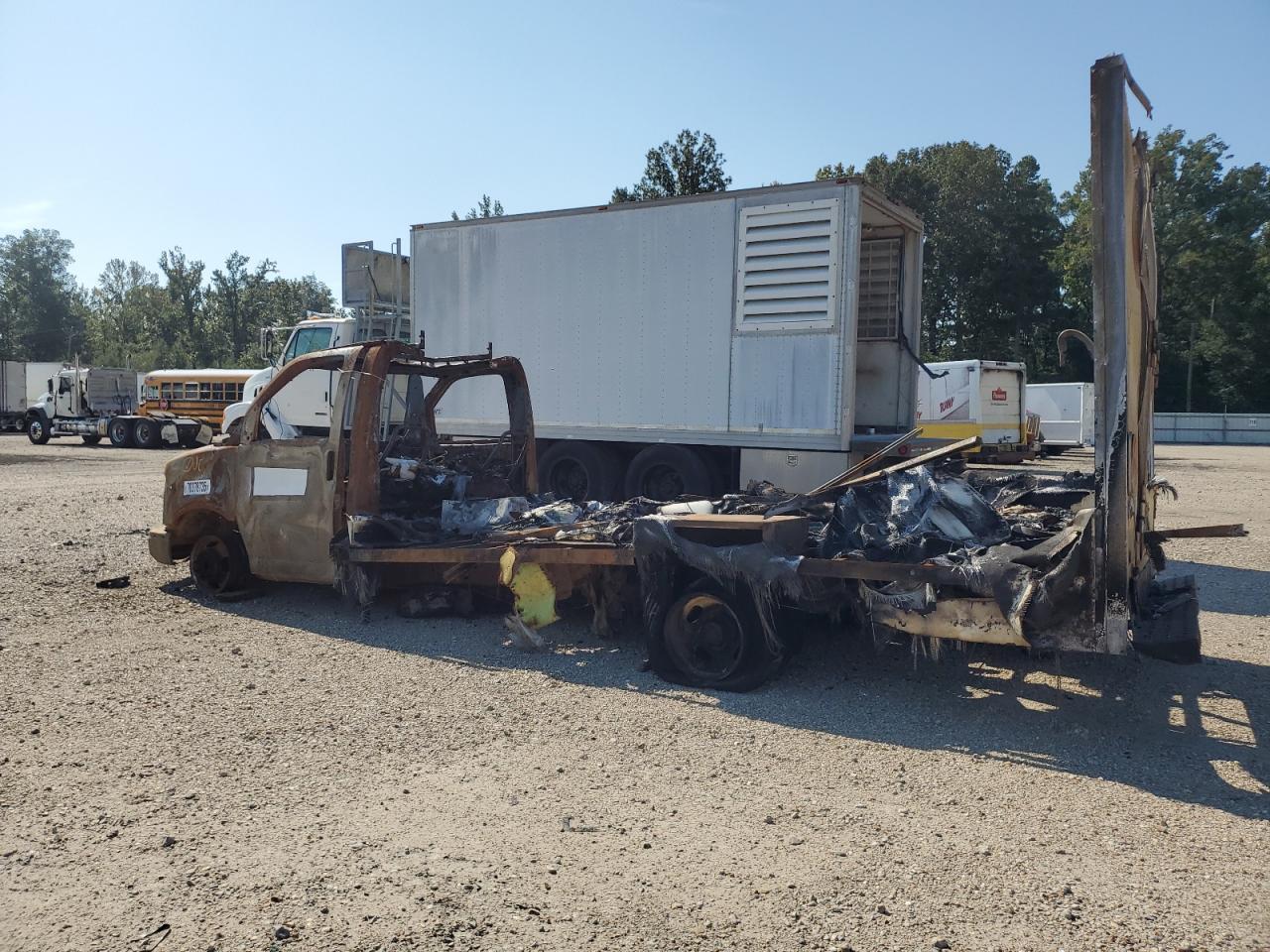 2021 Chevrolet Express G3-Trucks