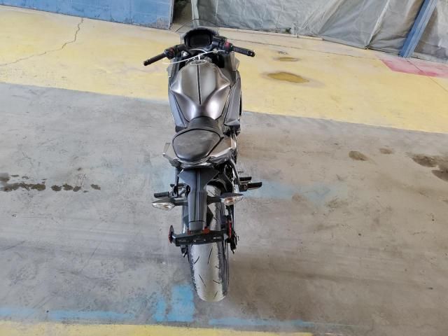 2021 Kawasaki EX650 N