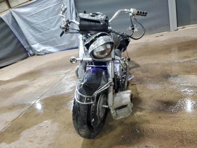 2005 Suzuki C90