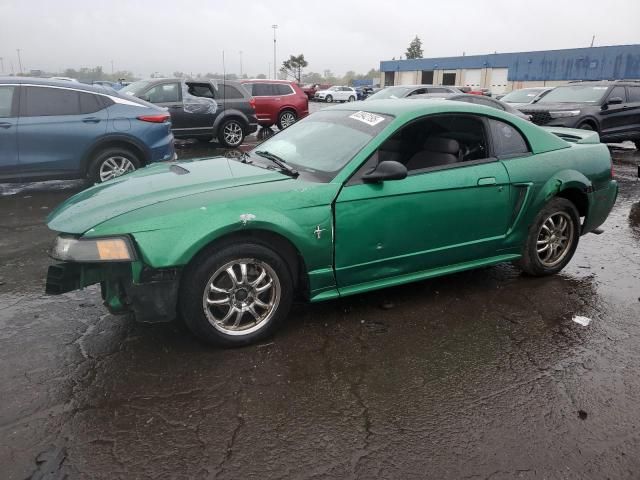 2000 Ford Mustang
