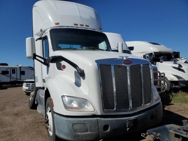 2017 Peterbilt Tractor 2017 Peterbilt 579 Semi Truck