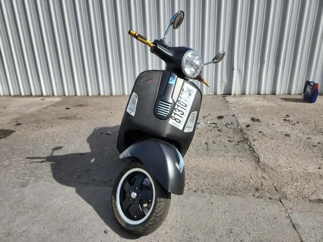 2013 Vespa GTS 300 Super