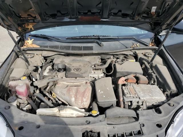 2015 Toyota Camry Hybrid