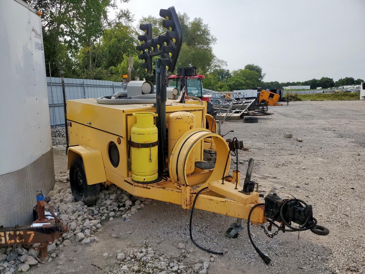 2000 Tfnx 2000 Team Fenex F101KP Manhole Support Trailer