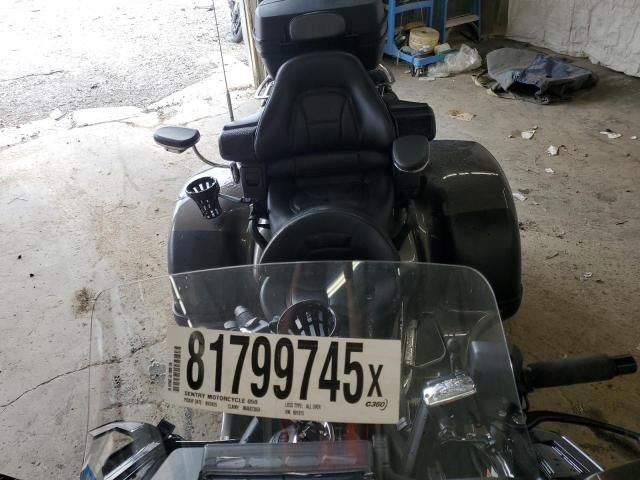 2010 Honda GL1800