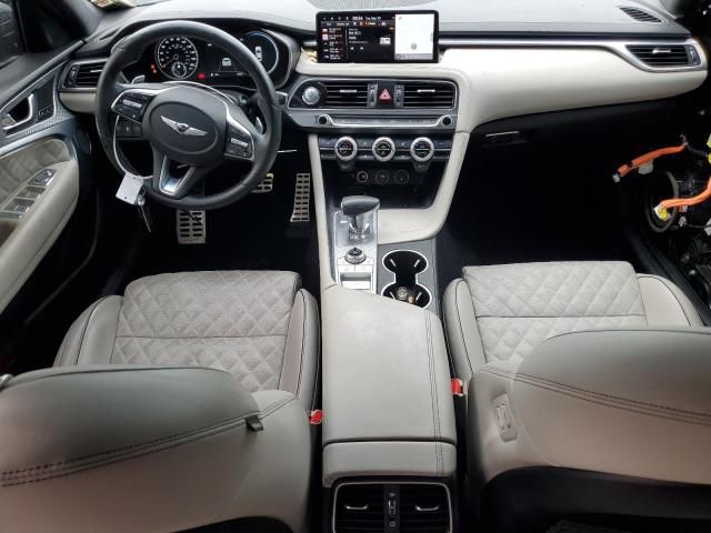 2022 Genesis G70 Base