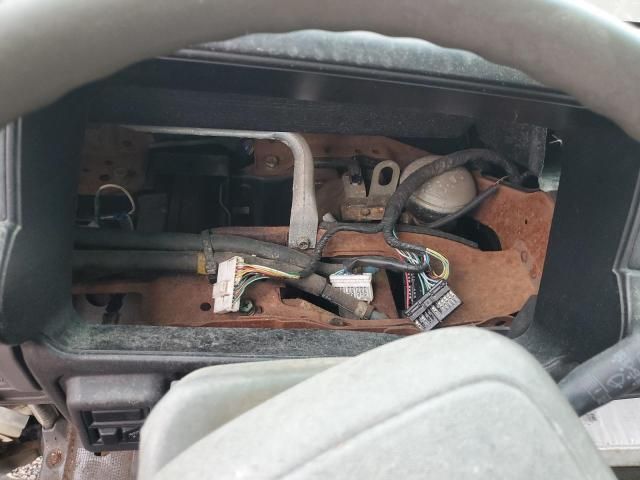 2003 Isuzu NQR