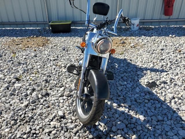 2013 Harley-Davidson FLD Switchback