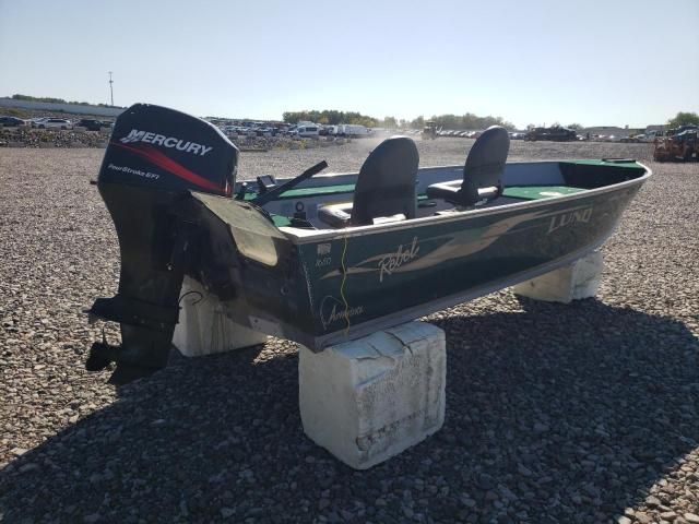 2004 Lund Boat