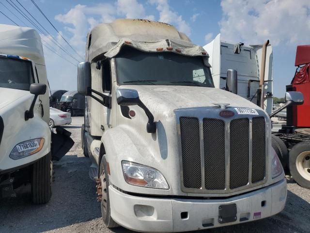 2022 Peterbilt 579 Semi Truck