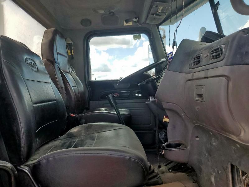2012 Peterbilt Tractor 2012 Peterbilt 367 Semi Truck