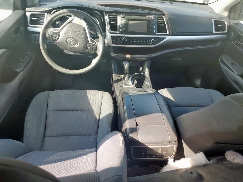 2019 Toyota Highlander LE