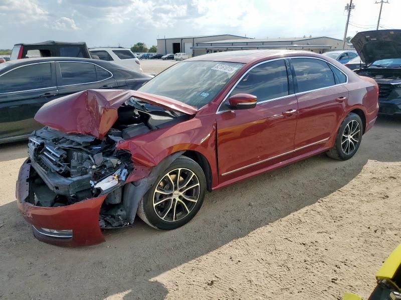 2015 Volkswagen Passat SEL