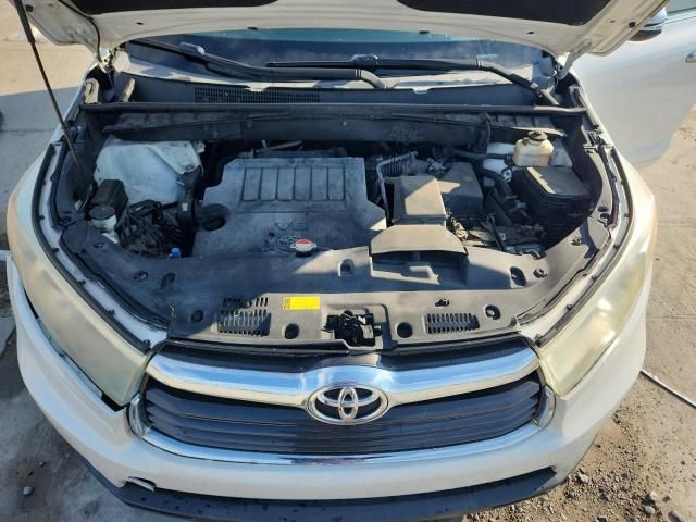 2016 Toyota Highlander LE