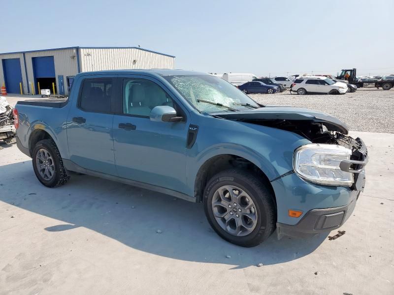 2022 Ford Maverick XL