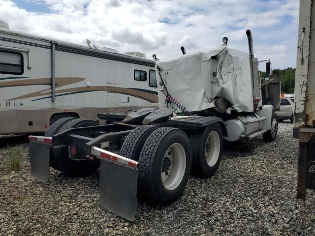 1996 Freightliner Convention-Semi Truck