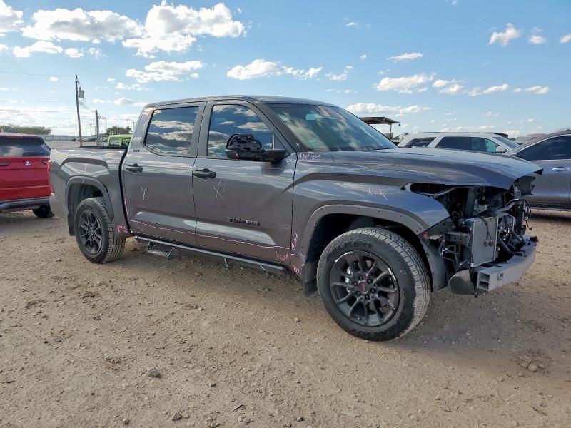 2025 Toyota Tundra Crewmax sr