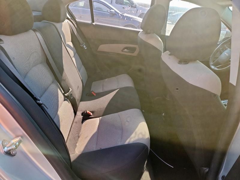 2015 Chevrolet Cruze LS