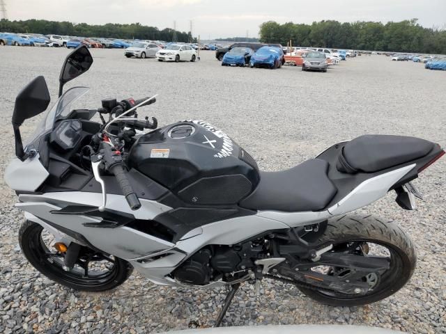 2025 Kawasaki EX500 H