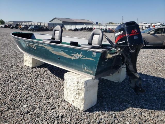 2004 Lund Boat
