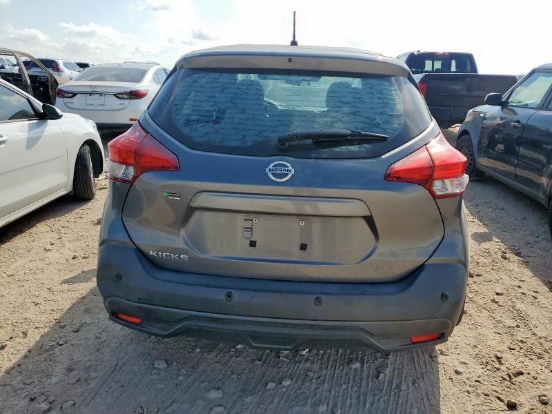 2020 Nissan Kicks S