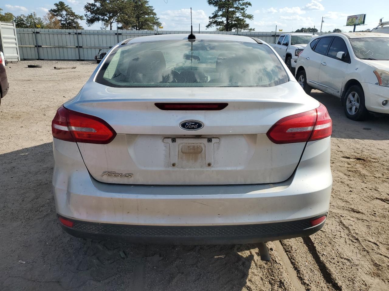 2017 Ford Focus s