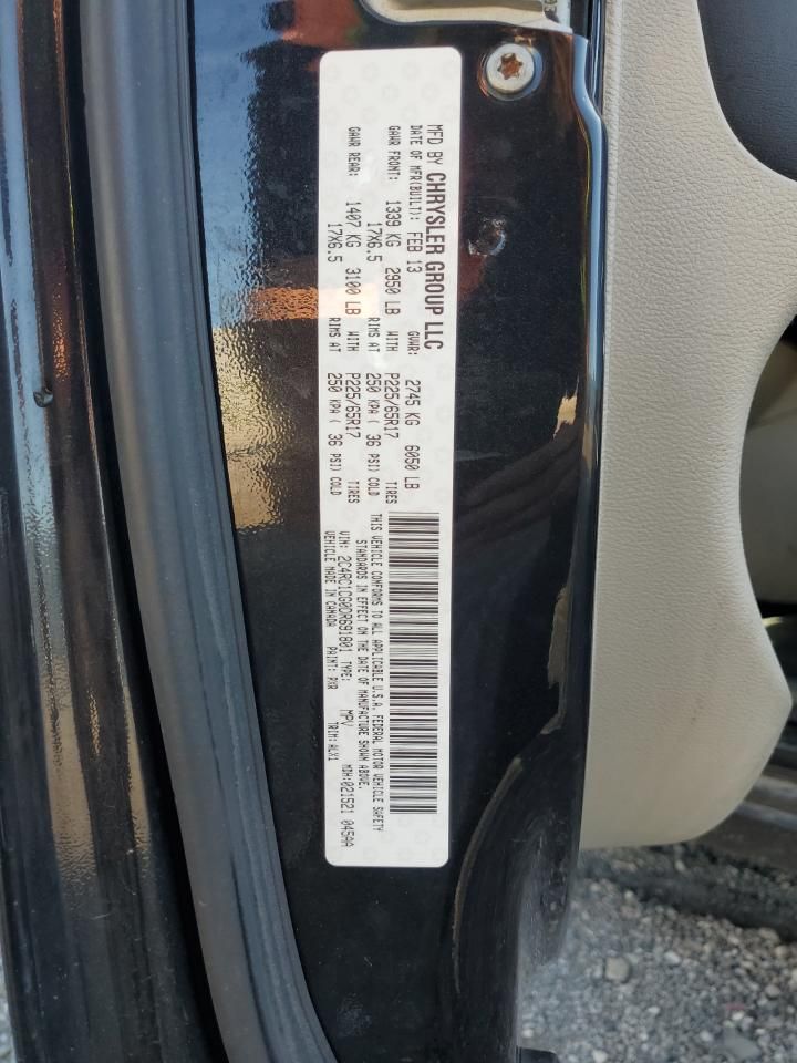 2013 Chrysler Town & Country Touring l