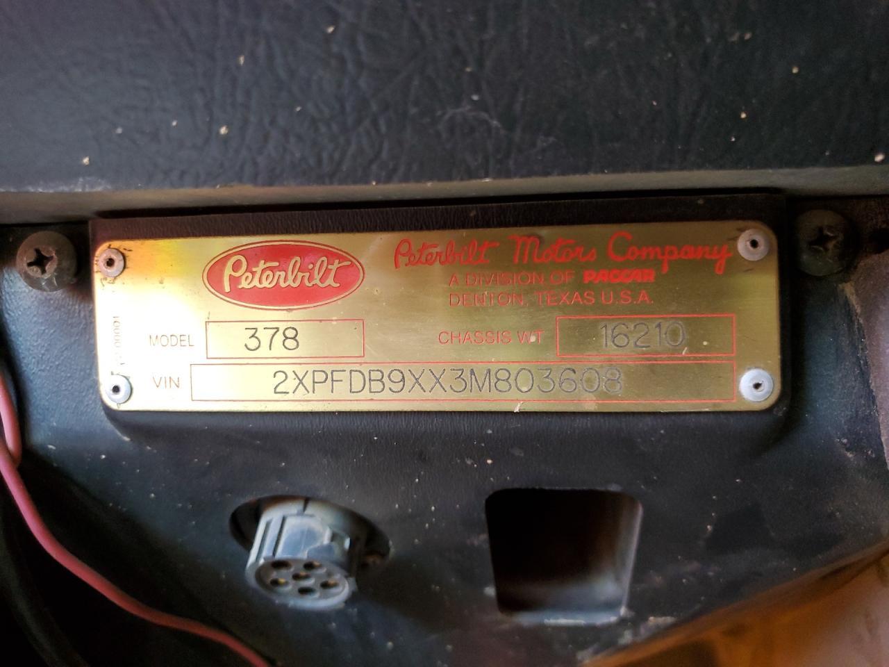 2003 Peterbilt 378 Semi Truck