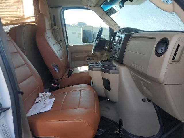 2019 Thor 2019 Ford Econoline E350 Super Duty Cutaway Van